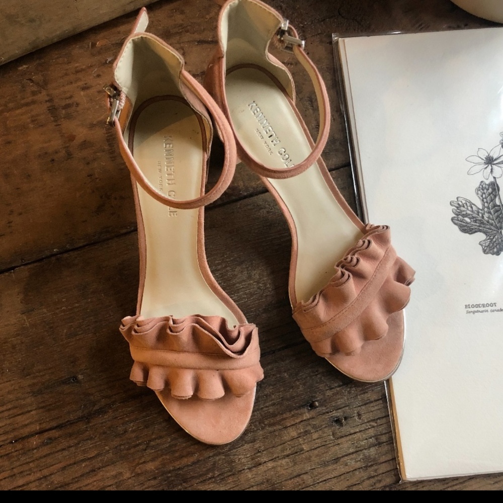 Kenneth Cole pink langley sandals sz8